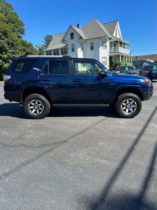 2018 Toyota 4Runner 5th Gen - Image 4 of 16