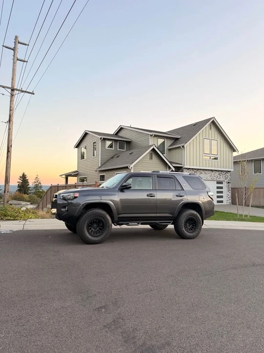 2018 Toyota 4Runner 5th Gen - Image 2 of 13