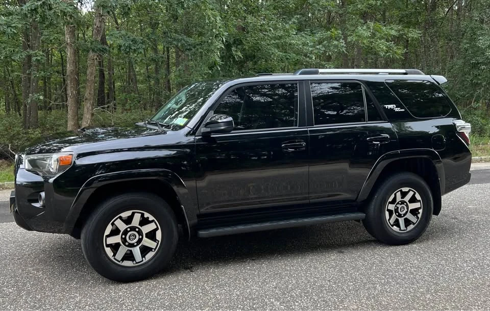 2018 Toyota 4Runner 5th Gen - Image 3 of 11