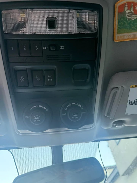 2018 Toyota 4Runner 5th Gen - Image 17 of 20