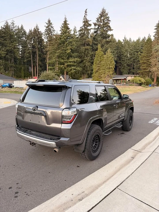 2018 Toyota 4Runner 5th Gen - Image 6 of 13