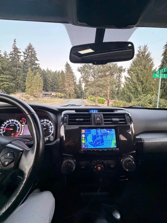 2018 Toyota 4Runner 5th Gen - Image 12 of 13