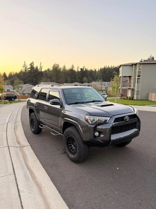 2018 Toyota 4Runner 5th Gen - Image 8 of 13