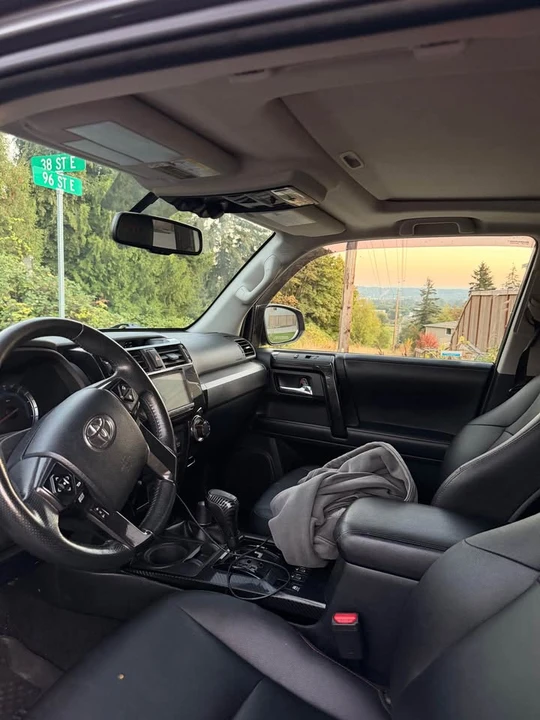 2018 Toyota 4Runner 5th Gen - Image 9 of 13