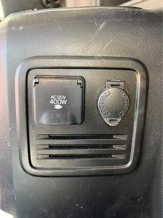 2018 Toyota 4Runner 5th Gen - Image 10 of 16