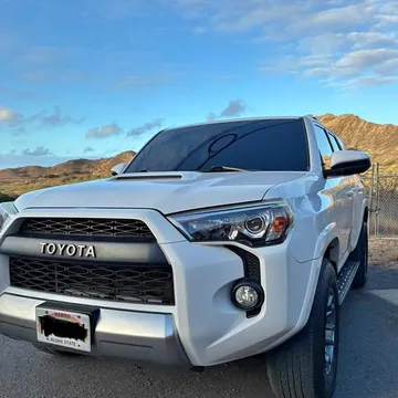 2018 Toyota 4Runner TRD Off-Road Sport Utility 4D