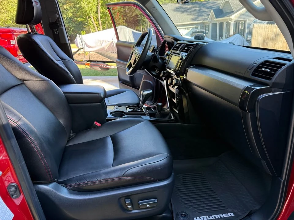 2018 Toyota 4Runner 5th Gen - Image 12 of 15