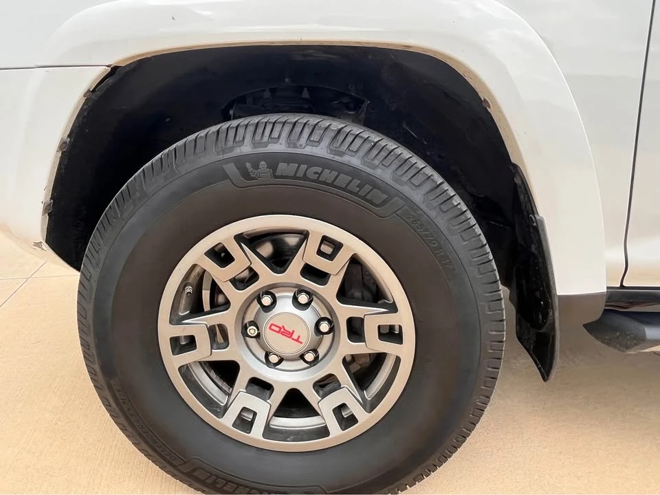 2018 Toyota 4Runner 5th Gen - Image 10 of 20