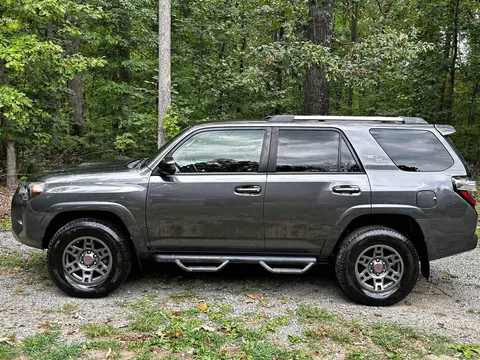 2018 Toyota 4Runner TRD Off-Road Sport Utility 4D