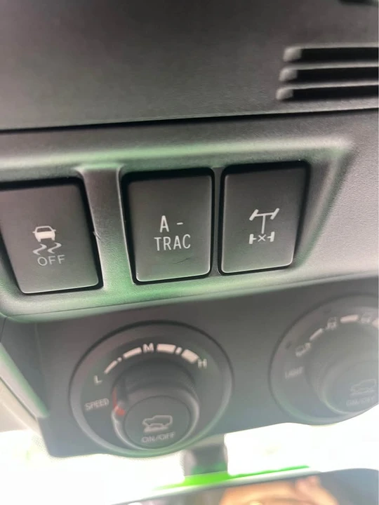 2018 Toyota 4Runner 5th Gen - Image 12 of 20