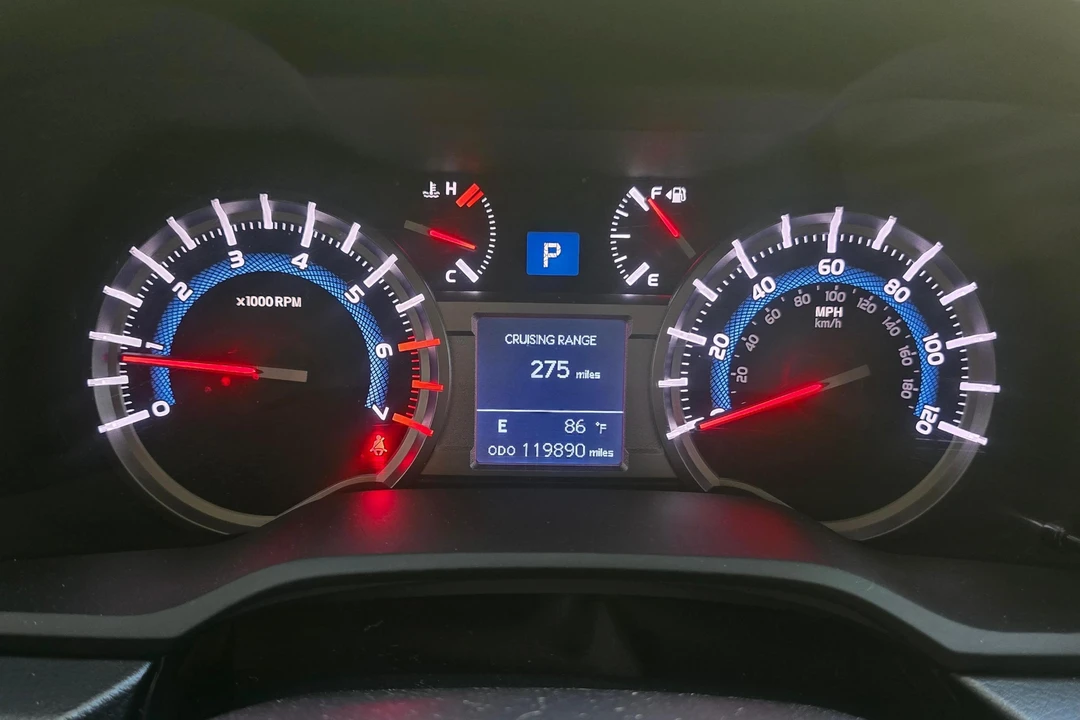 2018 Toyota 4Runner 5th Gen - Image 29 of 31