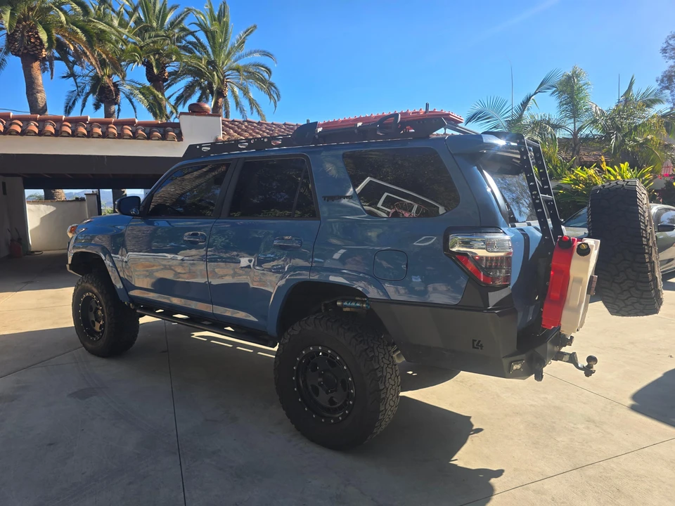 2018 Toyota 4Runner 5th Gen - Image 8 of 31