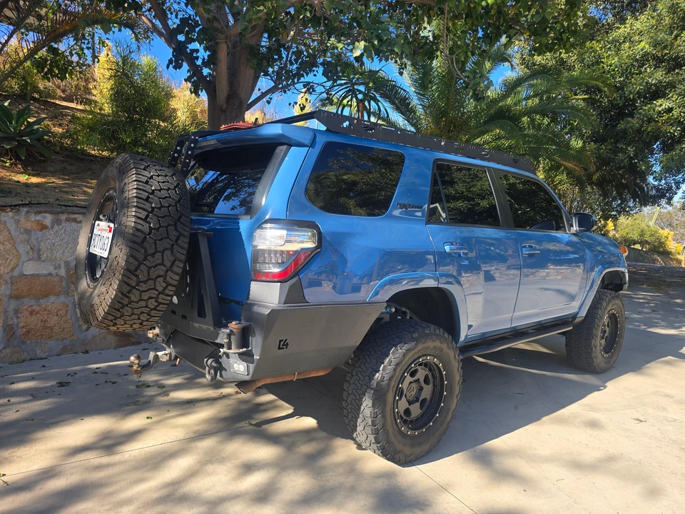 2018 Toyota 4Runner 5th Gen - Image 10 of 31