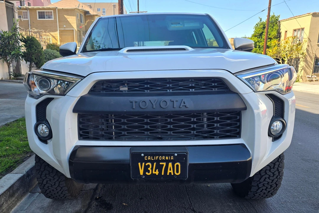 2018 Toyota 4Runner 5th Gen - Image 2 of 31