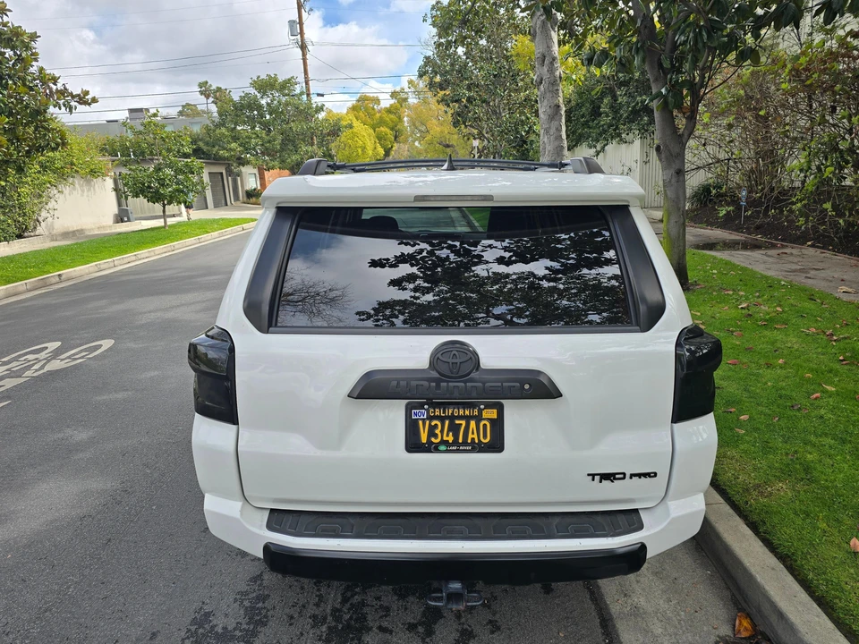 2018 Toyota 4Runner 5th Gen - Image 19 of 31