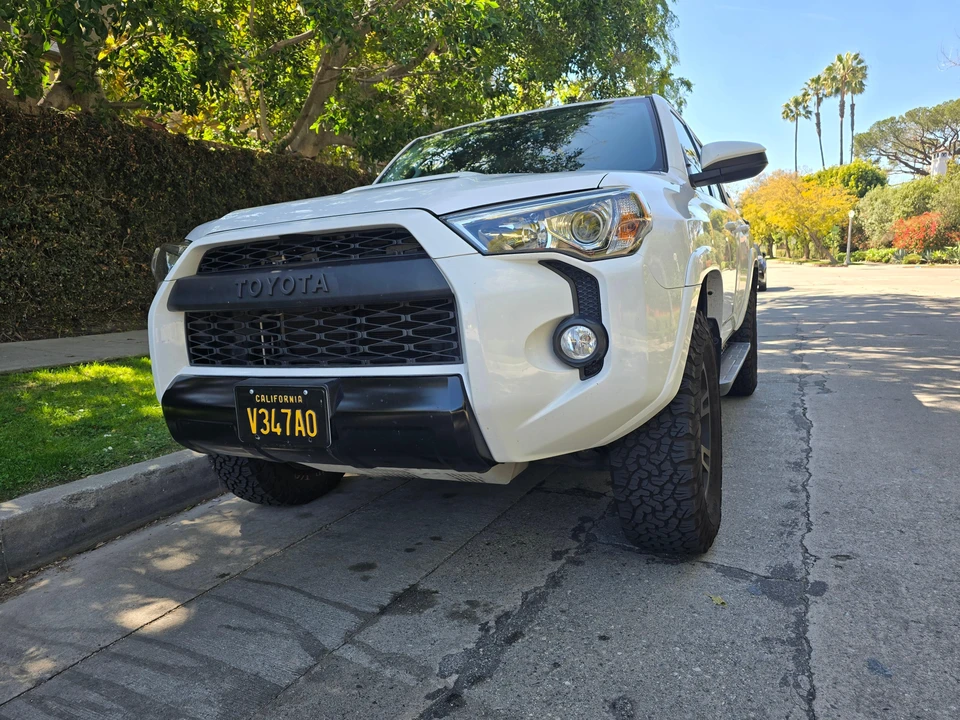 2018 Toyota 4Runner 5th Gen - Image 11 of 31