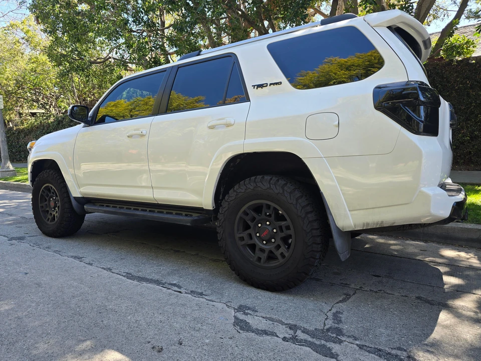 2018 Toyota 4Runner 5th Gen - Image 15 of 31