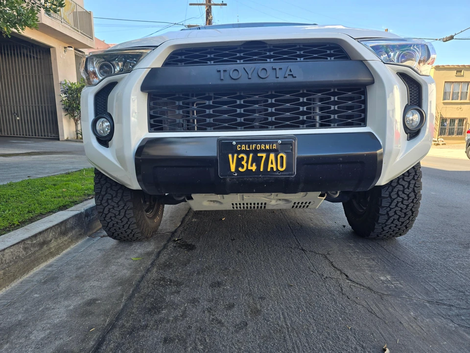 2018 Toyota 4Runner 5th Gen - Image 10 of 31