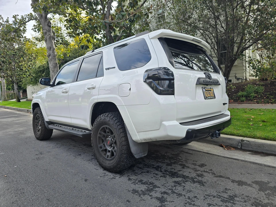 2018 Toyota 4Runner 5th Gen - Image 16 of 31