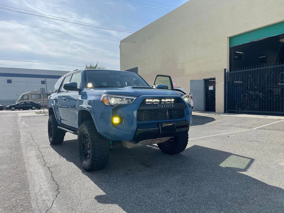 2018 Toyota 4Runner 5th Gen - Image 2 of 7