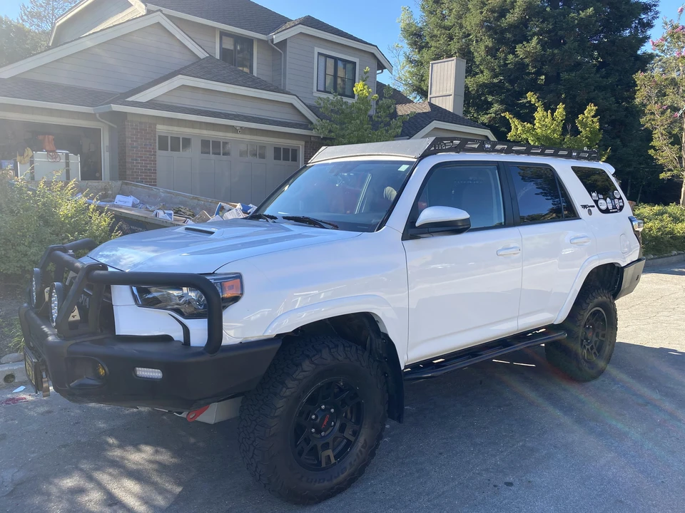 2018 Toyota 4Runner 5th Gen - Image 12 of 31