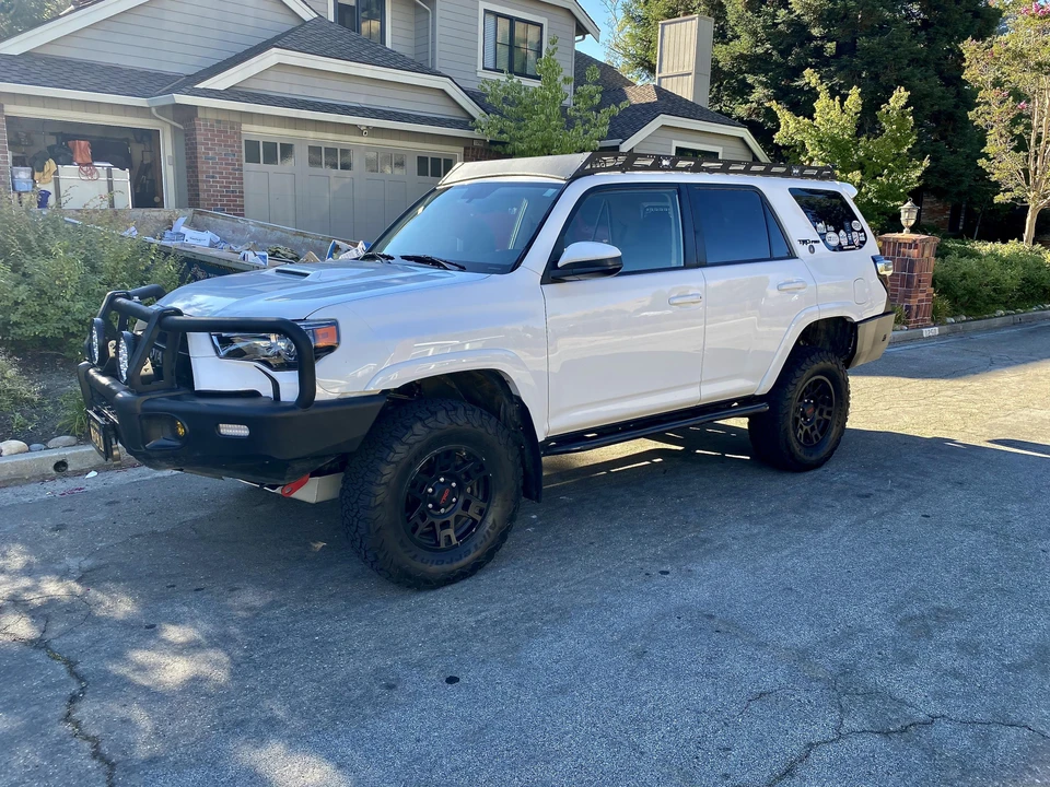 2018 Toyota 4Runner 5th Gen - Image 11 of 31