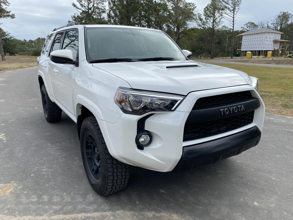 2018 Toyota 4Runner 5th Gen - Image 19 of 31