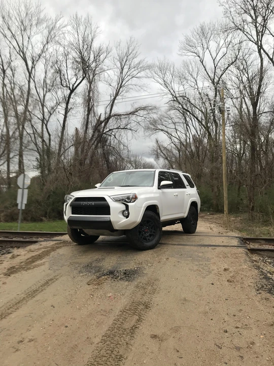 2018 Toyota 4Runner 5th Gen - Image 10 of 31