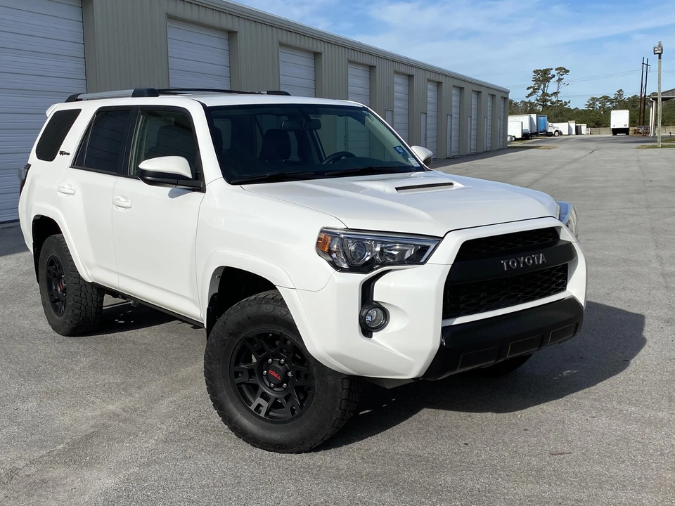 2018 Toyota 4Runner 5th Gen - Image 18 of 31