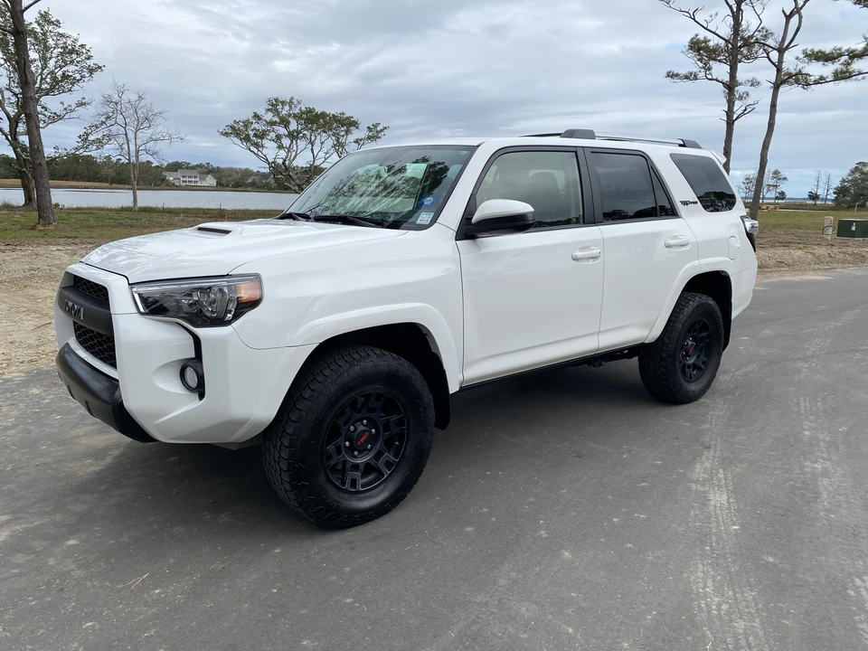 2018 Toyota 4Runner 5th Gen - Image 12 of 31