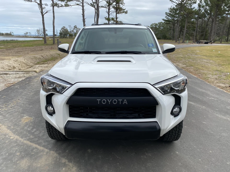 2018 Toyota 4Runner 5th Gen - Image 2 of 31