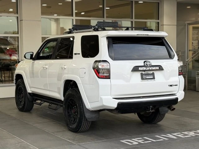 2018 Toyota 4Runner 5th Gen - Image 9 of 12