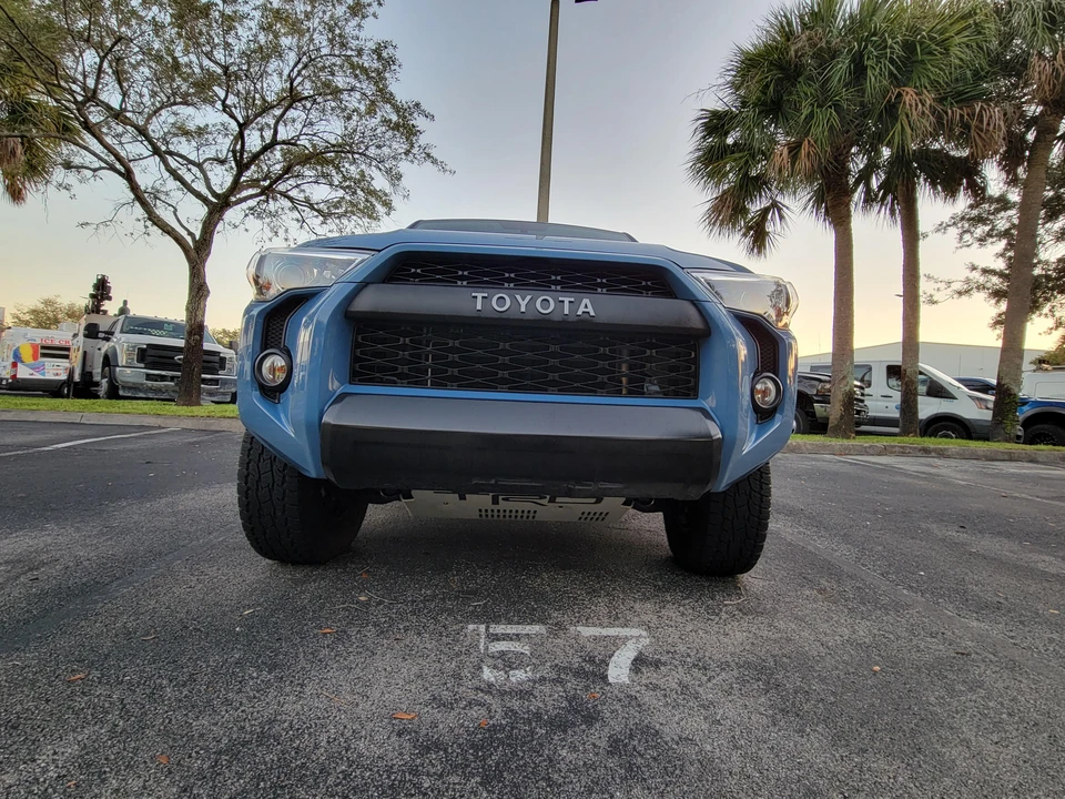2018 Toyota 4Runner 5th Gen - Image 28 of 31