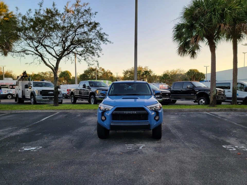 2018 Toyota 4Runner 5th Gen - Image 25 of 31
