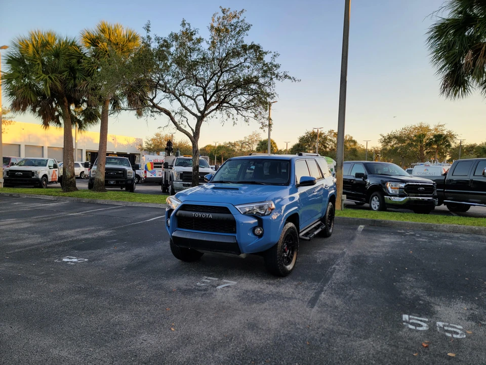 2018 Toyota 4Runner 5th Gen - Image 8 of 31