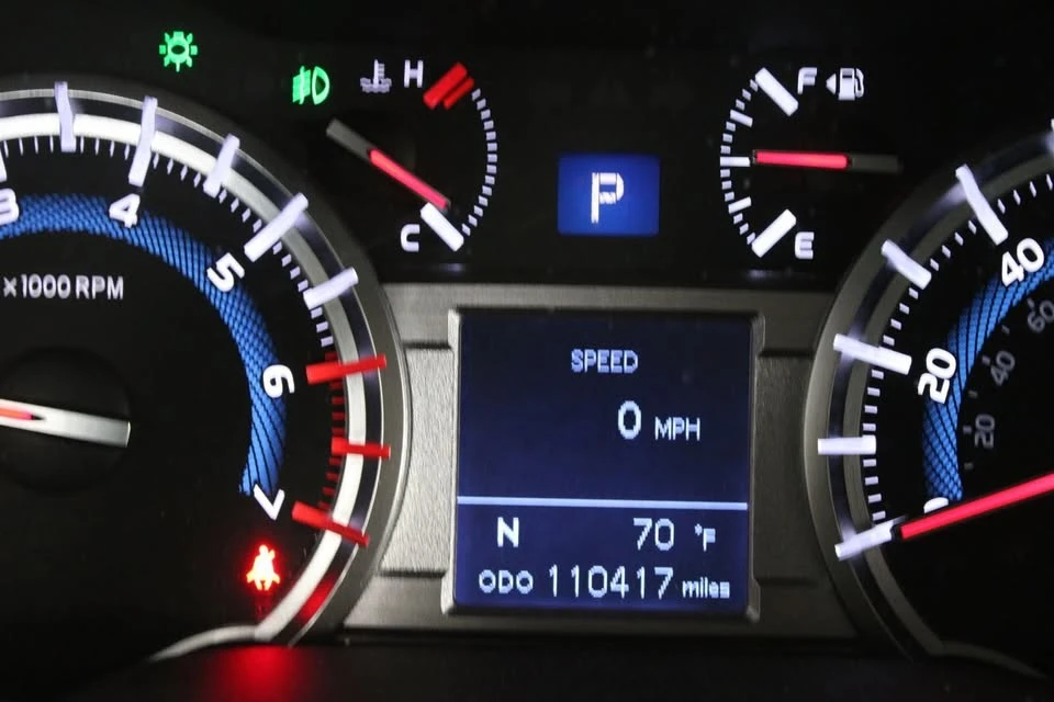 2018 Toyota 4Runner 5th Gen - Image 15 of 18