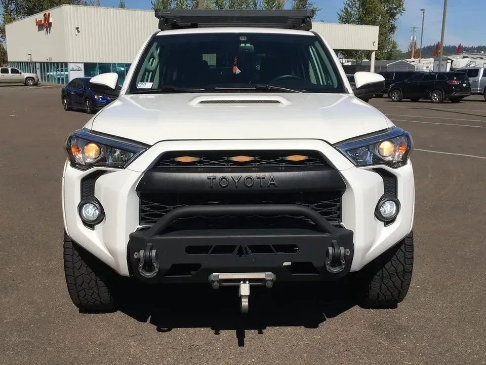 2018 Toyota 4Runner 5th Gen - Image 6 of 10