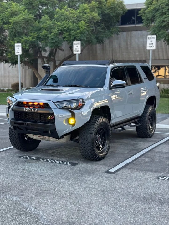 2018 Toyota 4Runner 5th Gen - Image 4 of 20