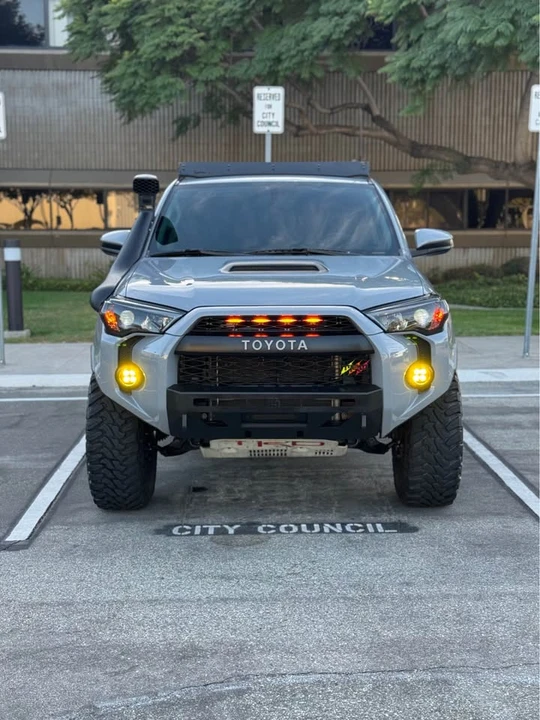 2018 Toyota 4Runner 5th Gen - Image 5 of 20