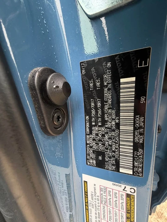 2018 Toyota 4Runner 5th Gen - Image 17 of 17