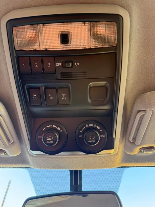 2018 Toyota 4Runner 5th Gen - Image 17 of 19