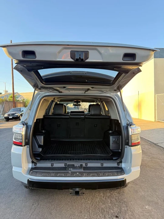 2018 Toyota 4Runner 5th Gen - Image 19 of 19