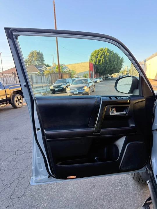 2018 Toyota 4Runner 5th Gen - Image 6 of 19