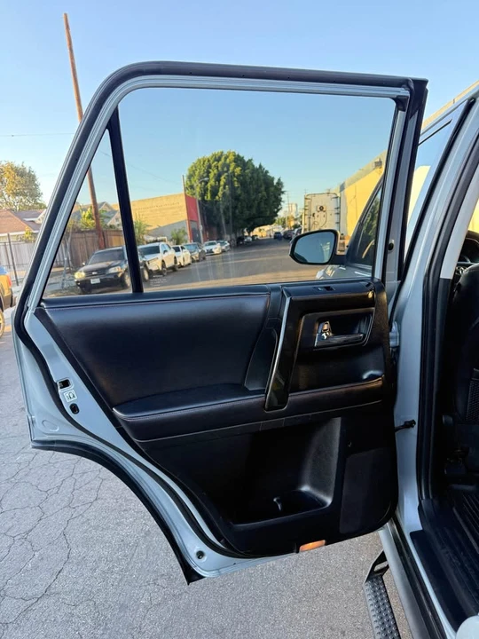 2018 Toyota 4Runner 5th Gen - Image 8 of 19