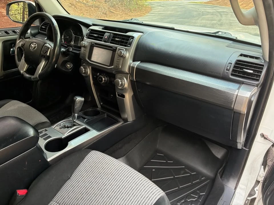 2018 Toyota 4Runner 5th Gen - Image 10 of 11