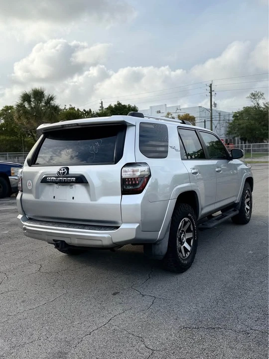 2018 Toyota 4Runner 5th Gen - Image 5 of 14