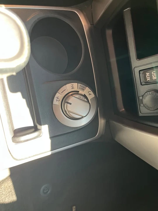 2018 Toyota 4Runner 5th Gen - Image 19 of 20