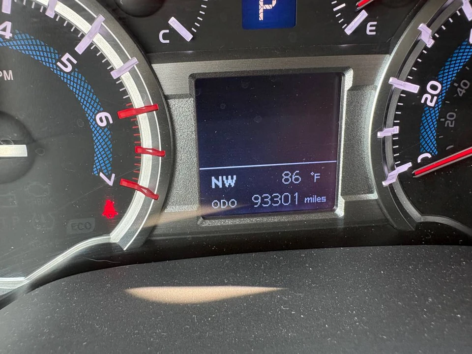 2018 Toyota 4Runner 5th Gen - Image 9 of 10