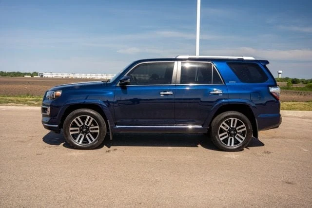 2018 Toyota 4Runner 5th Gen - Image 2 of 10