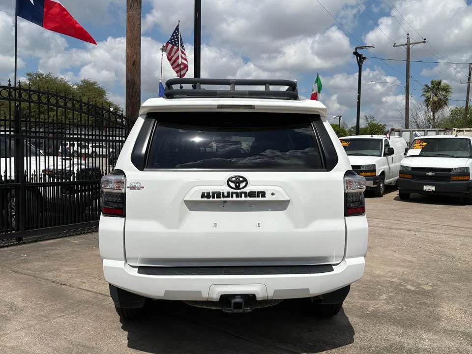 2018 Toyota 4Runner 5th Gen - Image 4 of 9